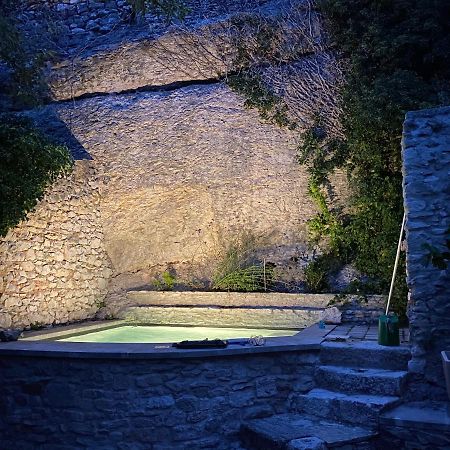La Bonbonniere - Townhouse Saint-Saturnin-lès-Apt Exterior photo