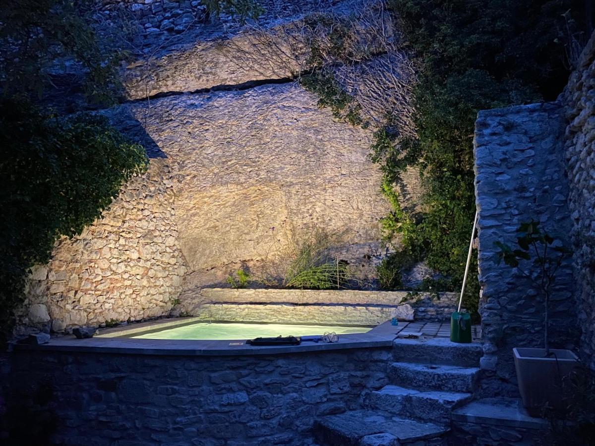 La Bonbonniere - Townhouse Saint-Saturnin-lès-Apt Exterior photo